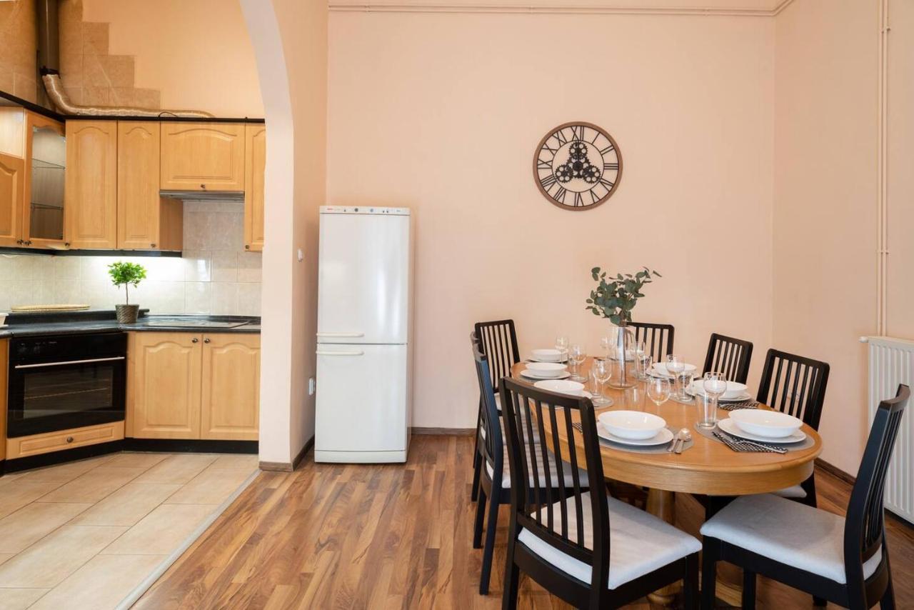 Central And Large Ac Home Away From Home Budapeşte Dış mekan fotoğraf