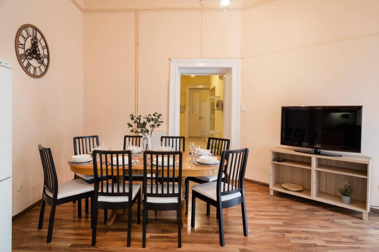Central And Large Ac Home Away From Home Budapeşte Dış mekan fotoğraf